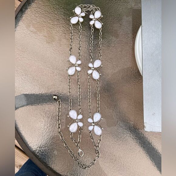 Silver Chain Belt With Butterfly Detail - Picture 8 of 10